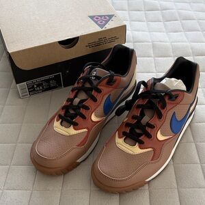 Nike Men's Air Wildwood ACG Brown and Blue Athletic Sneakers